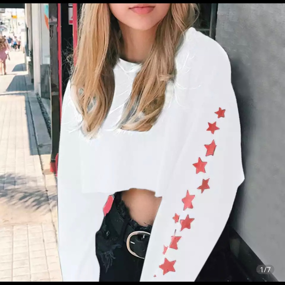 Cute crop top new without tag size small